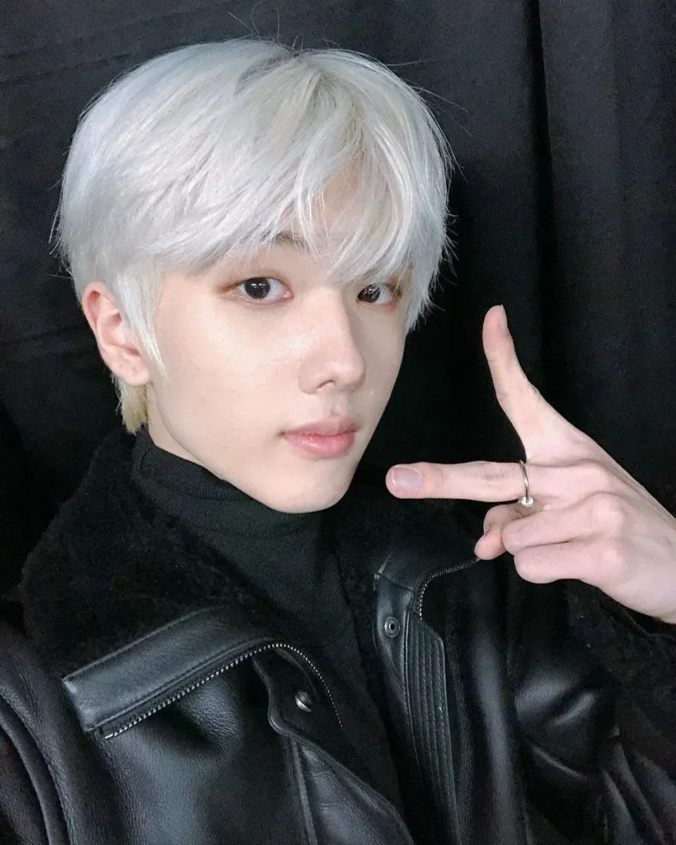 11 Idol K-Pop ini ulang tahun di bulan Februari, ada J-Hope BTS © 2022 brilio.net 11 Idol K-Pop ini ulang tahun di bulan Februari, ada J-Hope BTS © 2022 brilio.net