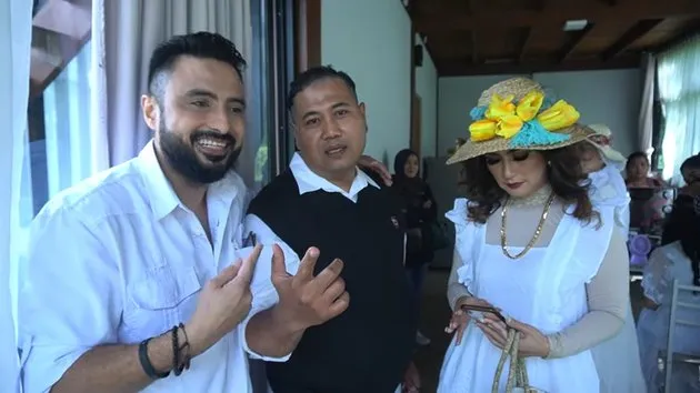 momen reuni pemain Misteri Gunung Merapi © YouTube momen reuni pemain Misteri Gunung Merapi © YouTube