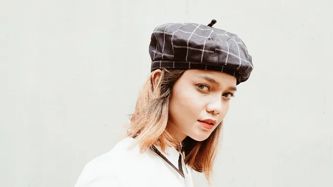 penyanyi berambut pendek Instagram