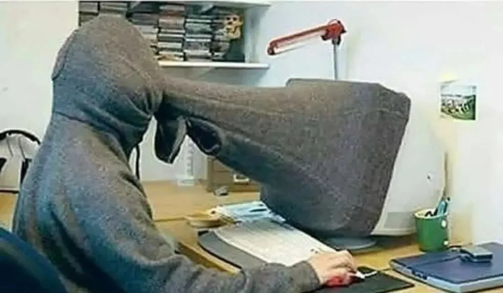 tingkah absurd belajar mandiri © berbagai sumber tingkah absurd belajar mandiri © berbagai sumber