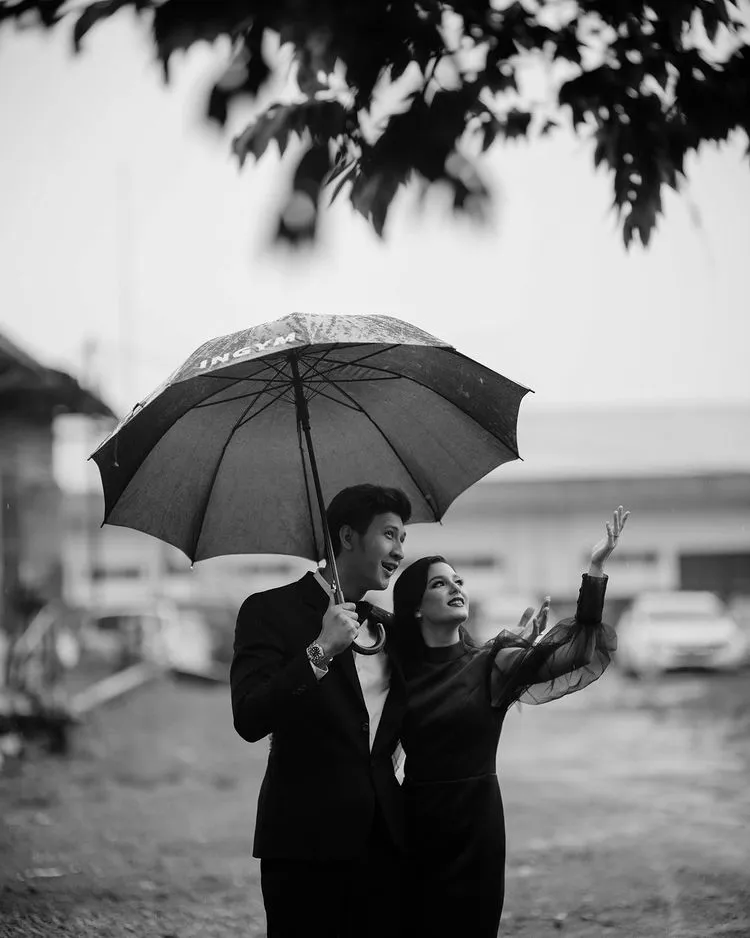 potret mesra Aditya Zoni dan Yasmine Ow © berbagai sumber potret mesra Aditya Zoni dan Yasmine Ow © berbagai sumber