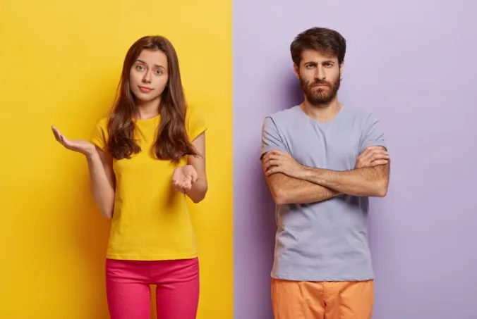 Posesif adalah sifat mengekang © 2022 berbagai sumber Posesif adalah sifat mengekang © 2022 berbagai sumber