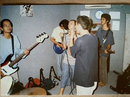 potret lawas presenter jadi anak band © berbagai sumber