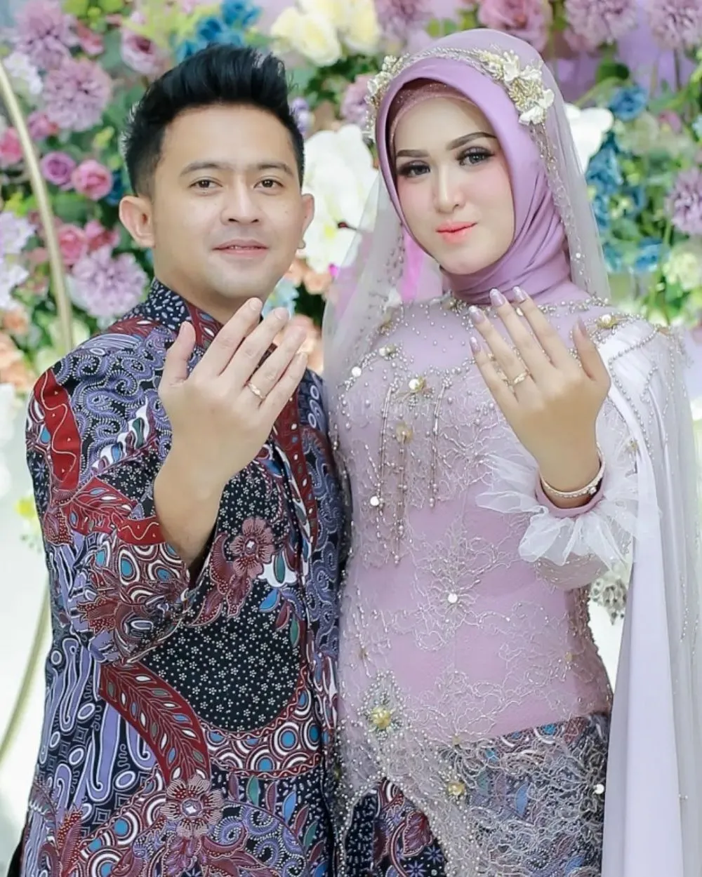 Potret mesra Kiki The Potters dan kekasih Instagram