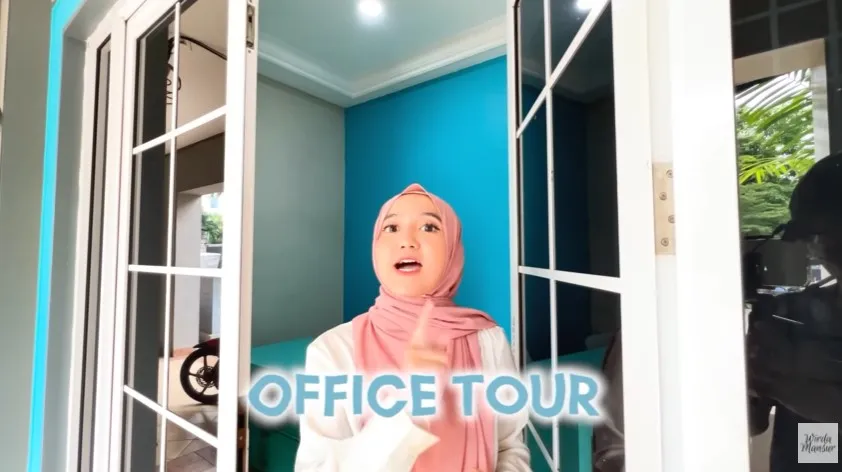 potret kantor baru Wirda Mansur © YouTube potret kantor baru Wirda Mansur © YouTube
