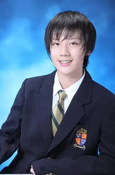 Transformasi Ten NCT sejak kecil © berbagai sumber Transformasi Ten NCT sejak kecil © berbagai sumber