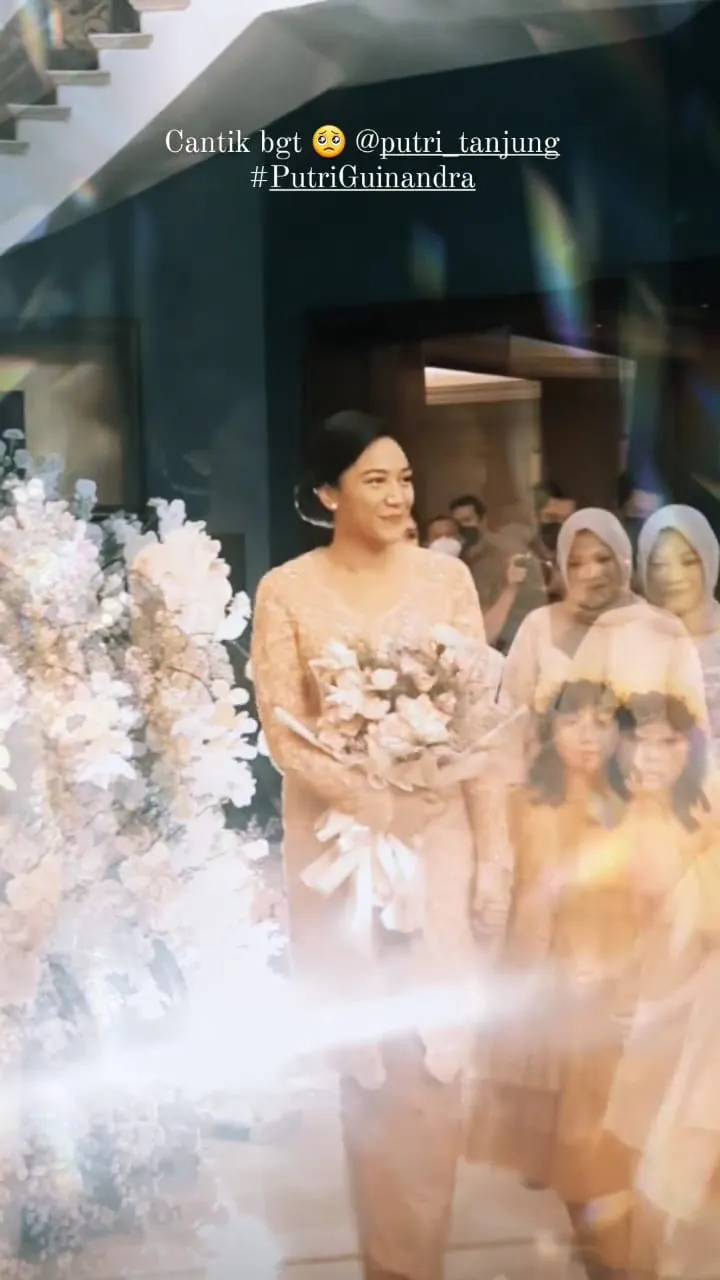 momen lamaran putri tanjung © instagram momen lamaran putri tanjung © instagram