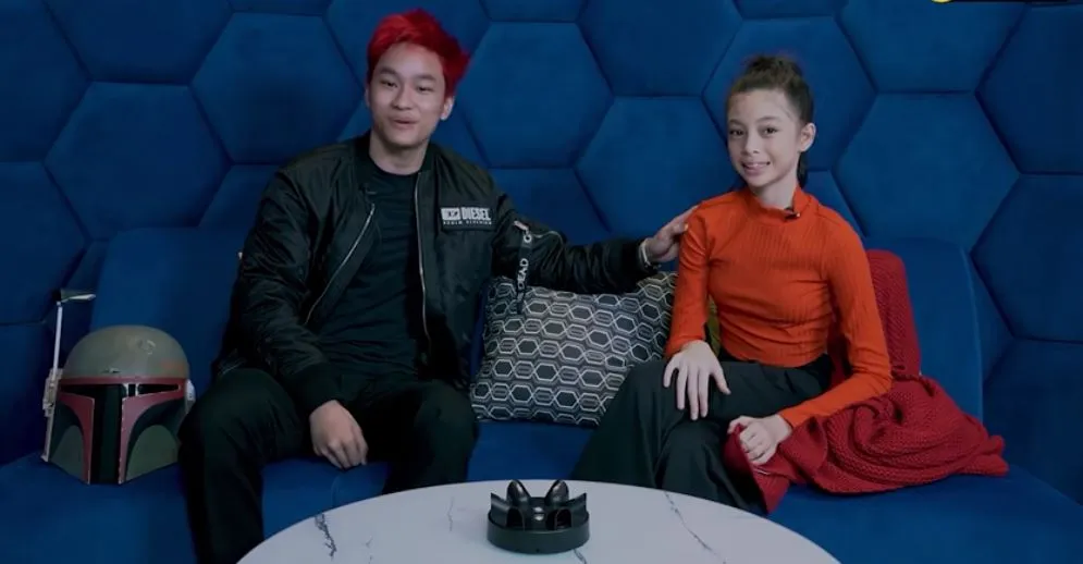 Azka dan Nada putri angkat Deddy Corbuzier Berbagai sumber Azka dan Nada putri angkat Deddy Corbuzier Berbagai sumber