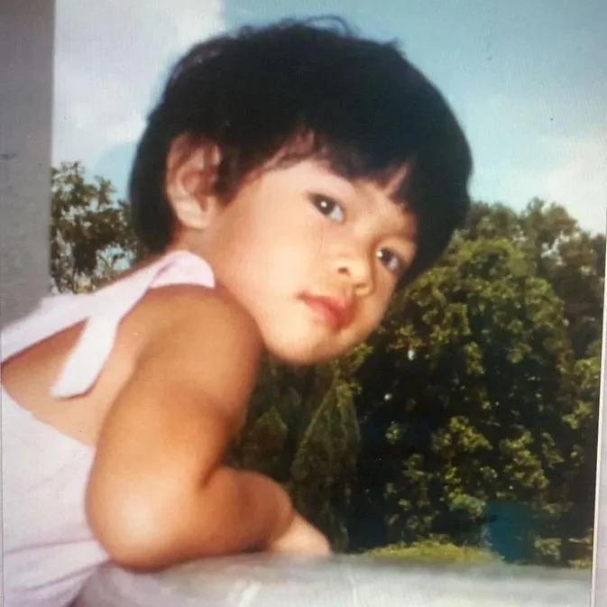 Potret masa kecil Dian Sastrowardoyo © Instagram Potret masa kecil Dian Sastrowardoyo © Instagram