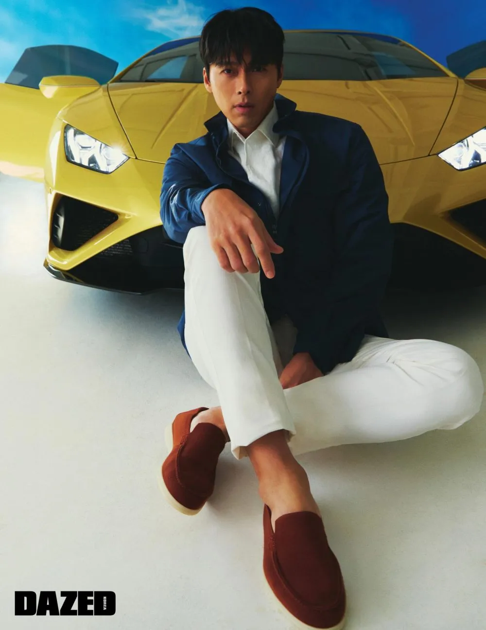 Gaya pemotretan terbaru Hyun Bin © Instagram Gaya pemotretan terbaru Hyun Bin © Instagram