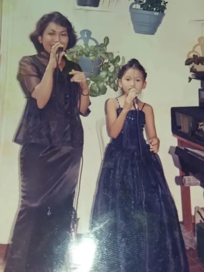 masa muda orang tua Ayu Ting Ting Berbagai sumber masa muda orang tua Ayu Ting Ting Berbagai sumber