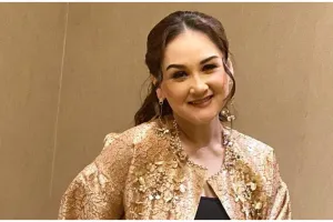 8 Trik bikin MPASI antiribet ala Mona Ratuliu, serba menu rumahan