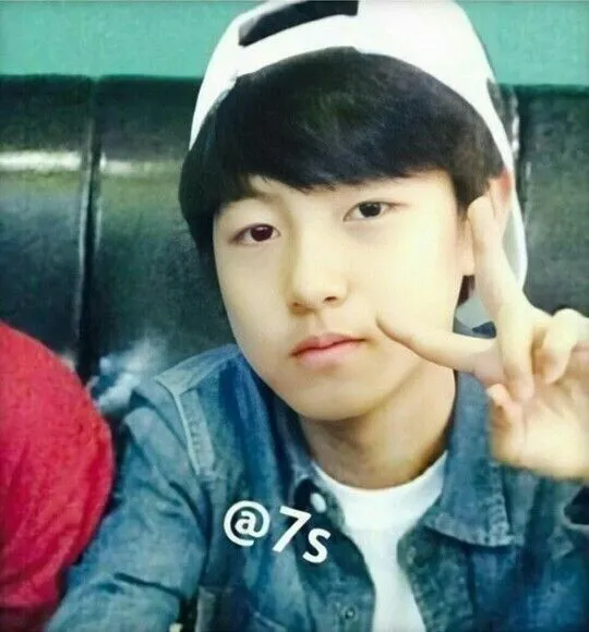 Potret Renjun NCT sebelum debut © Twitter Potret Renjun NCT sebelum debut © Twitter