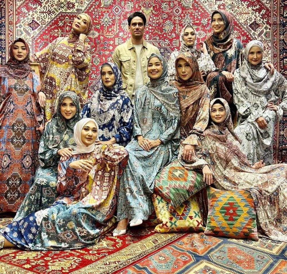 Momen reunian pesinetron era 2000-an Instagram Momen reunian pesinetron era 2000-an Instagram