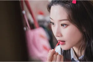 Natural sampai bold, lihat kepribadian teman dari gaya makeup yuk