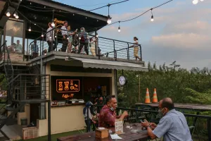 7 Cara menikmati panorama sekitar Rawa Pening di Kampoeng Kopi Banaran