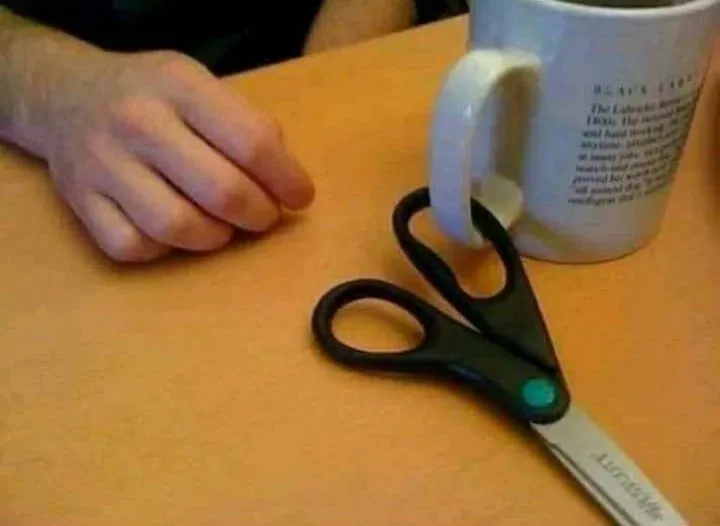 ada benda tapi salah posisi nih © Instagram ada benda tapi salah posisi nih © Instagram