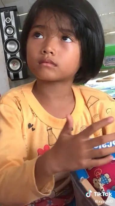 Potret bocah disebut mirip Fuji saat kecil © berbagai sumber