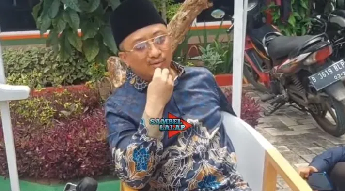 Yusuf Mansur Dari berbagai sumber Yusuf Mansur Dari berbagai sumber