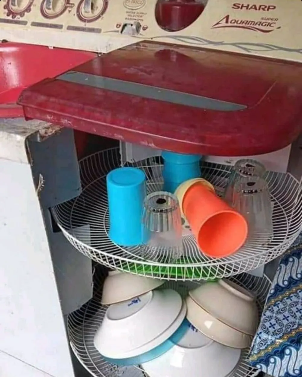 tutup kipas angin dibikin nyeleneh © berbagai sumber tutup kipas angin dibikin nyeleneh © berbagai sumber