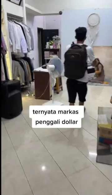 Studio berkedok butik Berbagai sumber Studio berkedok butik Berbagai sumber
