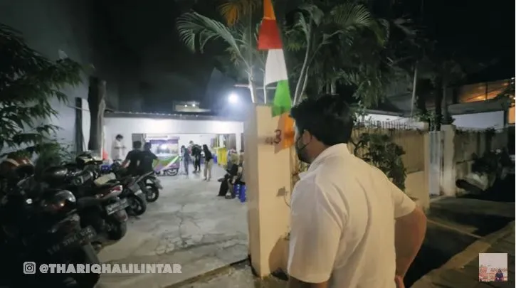 potret warung nasi bakar melati eks jkt48 © YouTube potret warung nasi bakar melati eks jkt48 © YouTube