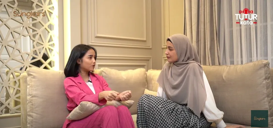 Alasan Fuji batal jadi Psikolog Berbagai sumber Alasan Fuji batal jadi Psikolog Berbagai sumber