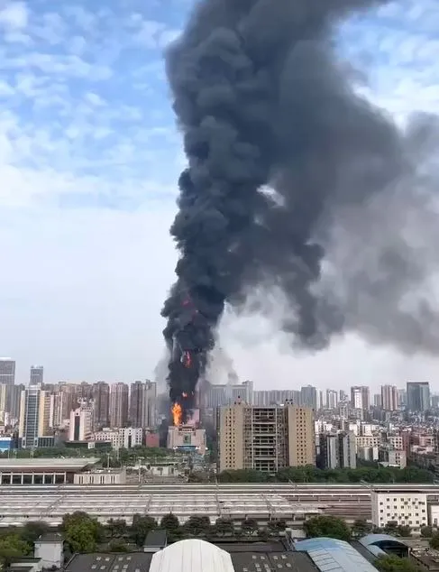 Kronologi gedung 42 lantai terbakar di China Berbagai sumber Kronologi gedung 42 lantai terbakar di China Berbagai sumber
