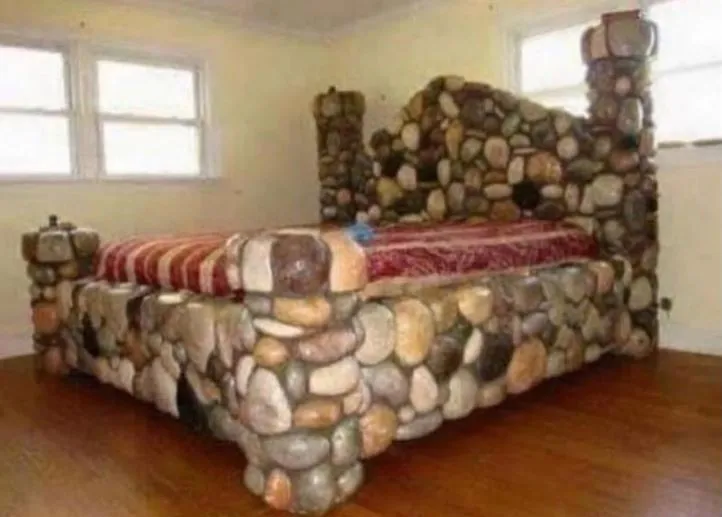 Penampakan absurd desain interior Berbagai sumber Penampakan absurd desain interior Berbagai sumber