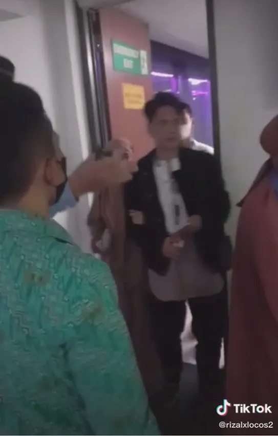 Lesty Kejora berangkat umrah © berbagai sumber Lesty Kejora berangkat umrah © berbagai sumber