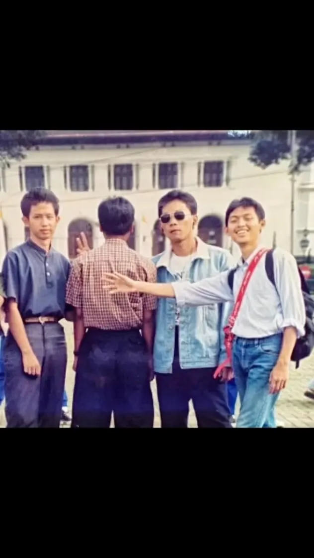 potret lawas saat ridwan kamil saat masih muda © instagram potret lawas saat ridwan kamil saat masih muda © instagram