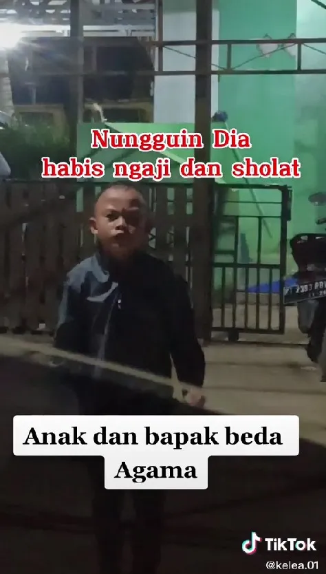Bapak beda agama dengan anak TikTok/@kelea.01