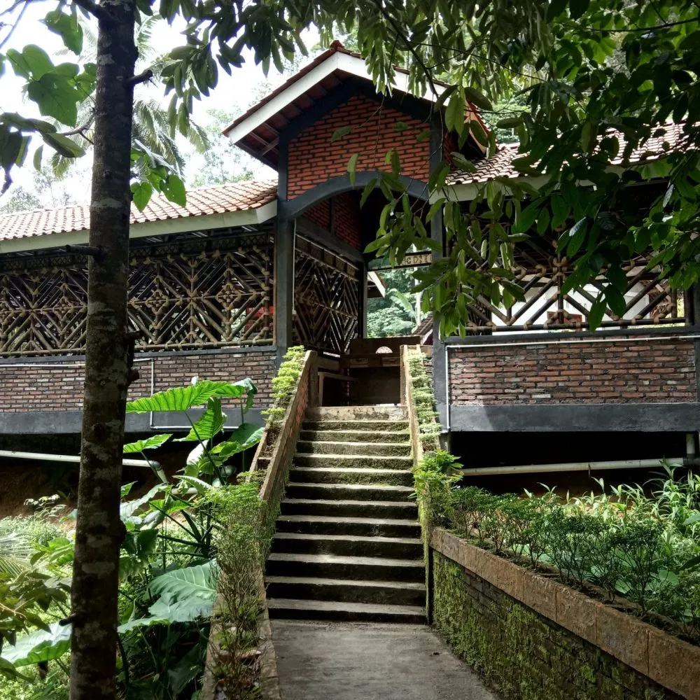 Taman Sidandang istimewa Taman Sidandang istimewa