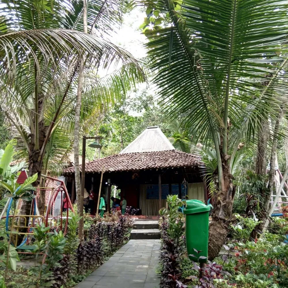 Taman Sidandang istimewa Taman Sidandang istimewa