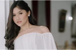 Penampakan tenda mewah di rumah Erina jelang nikah, karpetnya dibungkus plastik