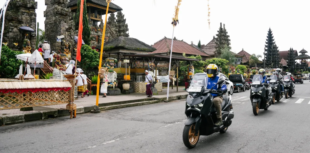 7 Tips menggunakan sepeda motor agar aman dan nyaman saat liburan, selalu waspada ya
