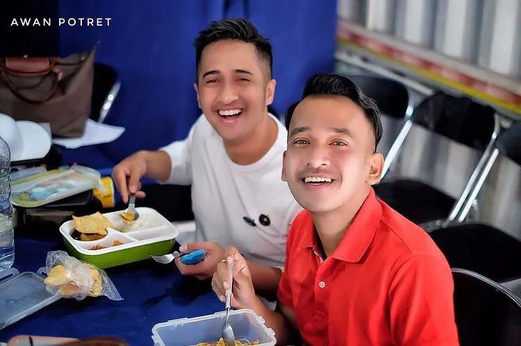 Seleb pria kembaran sesama artis © berbagai sumber