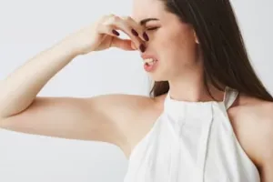 Cara mudah mengatasi bau badan karena keringat tanpa deodorant, pakai 1 bahan sayuran