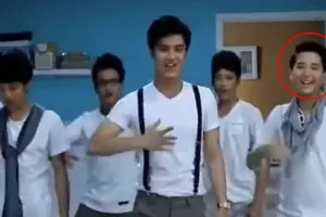 Model iklan pasta gigi ini dulunya personel boyband kini jadi desainer, intip 11 potret terbarunya