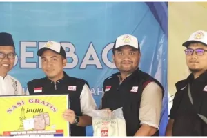 Kisah Ilham Prihatin & Fajar Kurniawan, pencetus gerakan Nasi Gratis Jogja sebagai bentuk sedekah umum