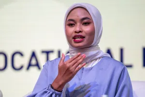Kisah Hastu Wijayasri, aktivis yang perjuangkan hak Tuli lewat media sosial