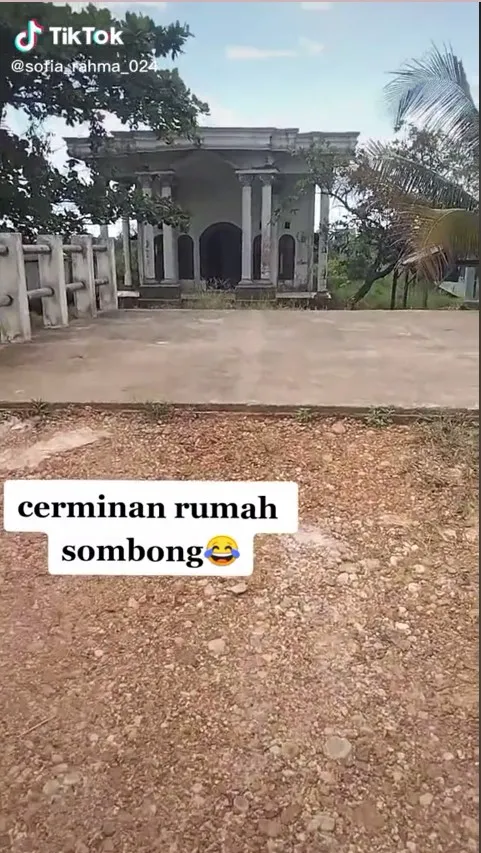 rumah gedong mewah menipu mata © TikTok/@casyafa_sr