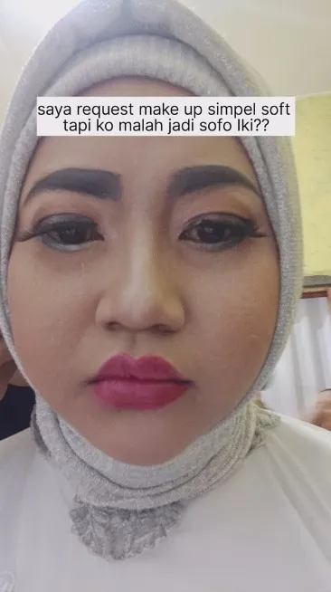 makeup pengantin Rp 25 juta tapi zonk © TikTok/@ghaziyah_n makeup pengantin Rp 25 juta tapi zonk © TikTok/@ghaziyah_n