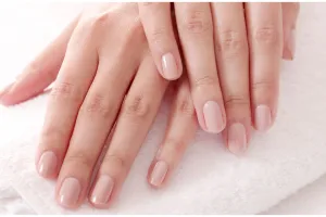 Hanya pakai 1 jenis buah, ini cara simpel atasi kuku yang gampang patah agar tumbuh sehat dan berkilau