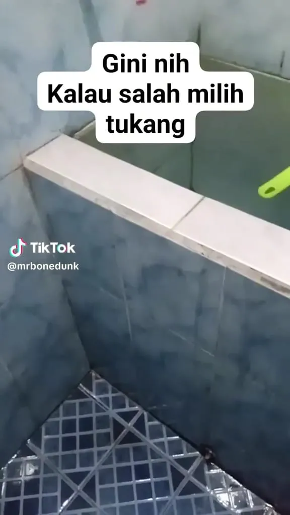 Desain toilet bikin repot buang hajat © TikTok Desain toilet bikin repot buang hajat © TikTok