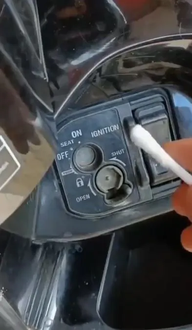 begini trik pencuri bobol kunci motor Berbagai sumber