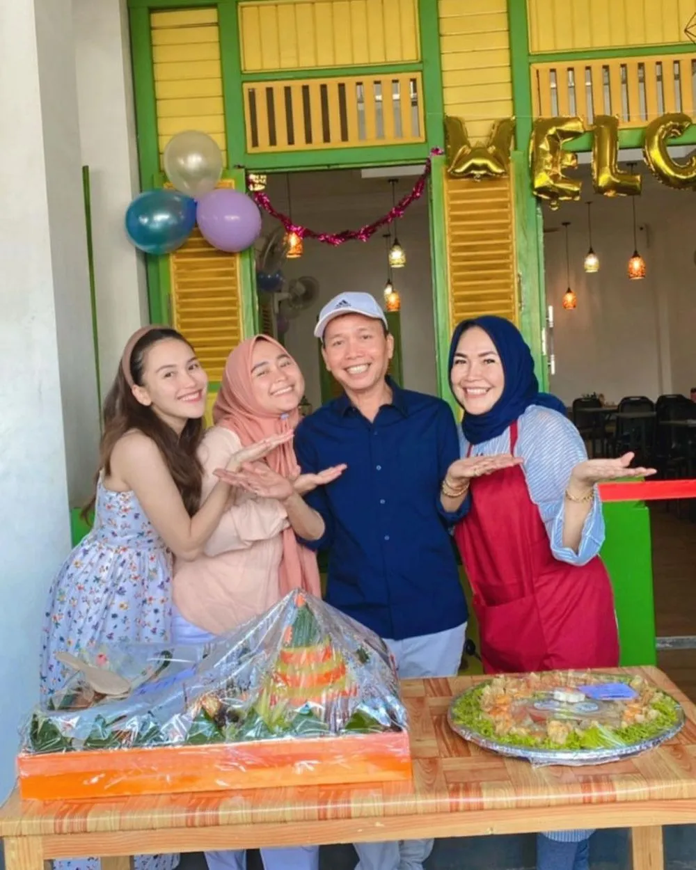 warung ayah ojak dinyinyiri © instagram