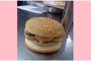 Lagi kepengen makan ala Barat, 11 potret kocak pesanan burger ini bentuknya nggak habis pikir