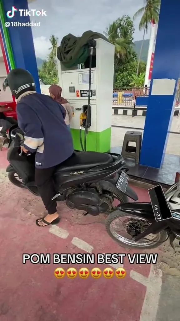 Pemandangan super cantik di pom bensin © TikTok