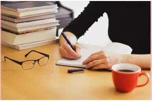 6 Contoh kata pengantar buku fiksi dan nonfiksi yang baik dan benar, lengkap dengan pengertiannya